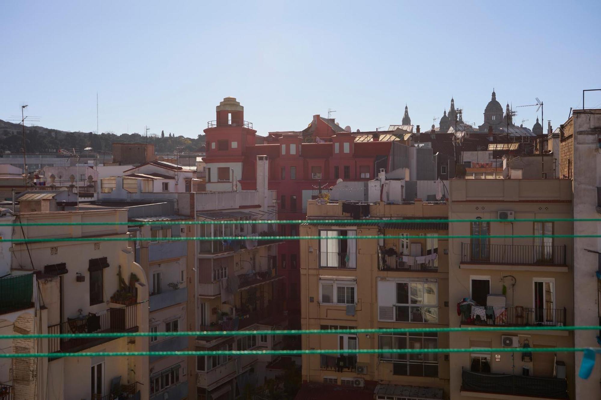 63Par1016- Sunny Apartment In Paralel บาร์เซโลนา ภายนอก รูปภาพ