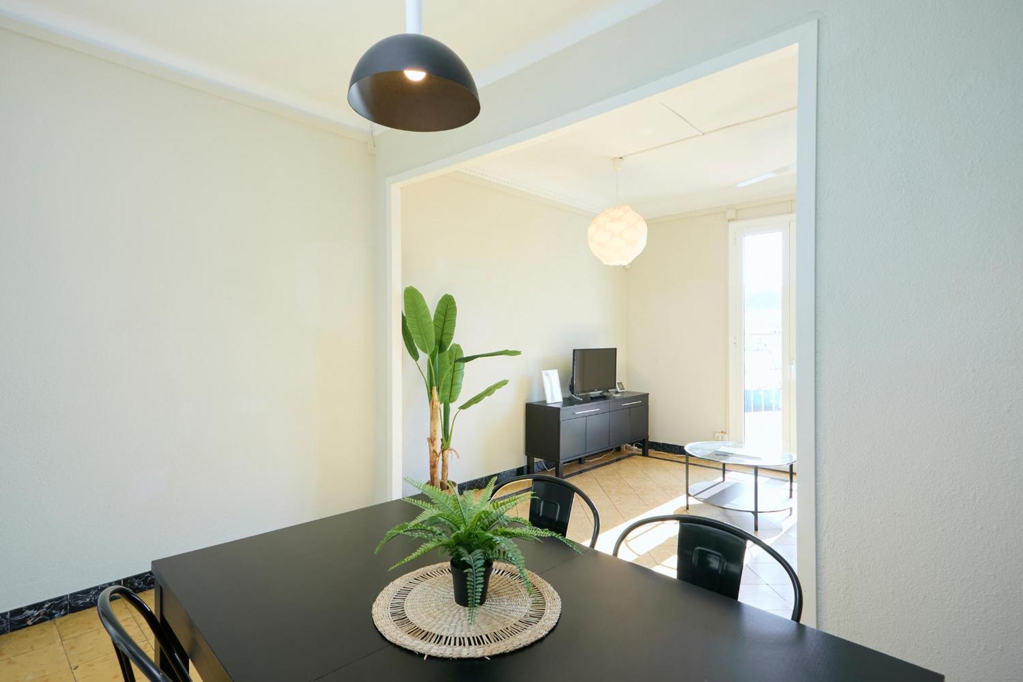 63Par1016- Sunny Apartment In Paralel บาร์เซโลนา ภายนอก รูปภาพ